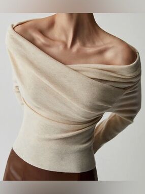 NWT - Commense Off-Shoulder Wrap Long Sleeve Knit Top, Apricot, Size Large.